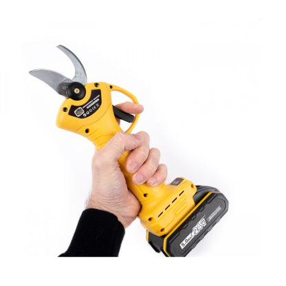 Foarfeca Electrica Profesionala cu 2 Acumulatori 48V  – Taiere Rapida si Eficienta!