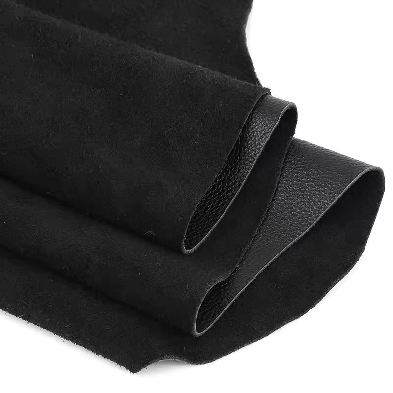 Folie Autoadeziva Piele Ecologica Neagra 75x250 cm, Material Premium, Rezistenta, Ideala pentru Mobilier si Decor Interior