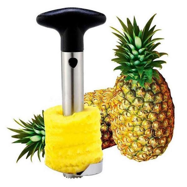 Dispozitiv pentru decojit/feliat ananas